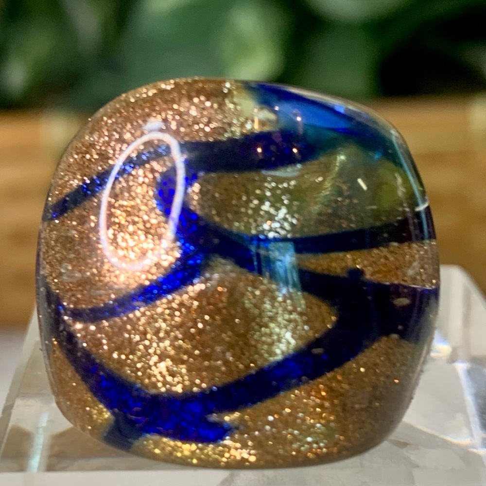 Murano Style Solid Glass Hand Blown Cobalt Blue Gold Foil Artisan Ring 7.5 VTG - Picture 7 of 11